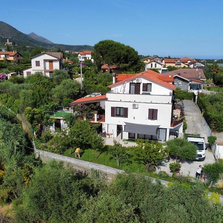 Villa Marco Aurelio Cisano sul Neva Εξωτερικό φωτογραφία