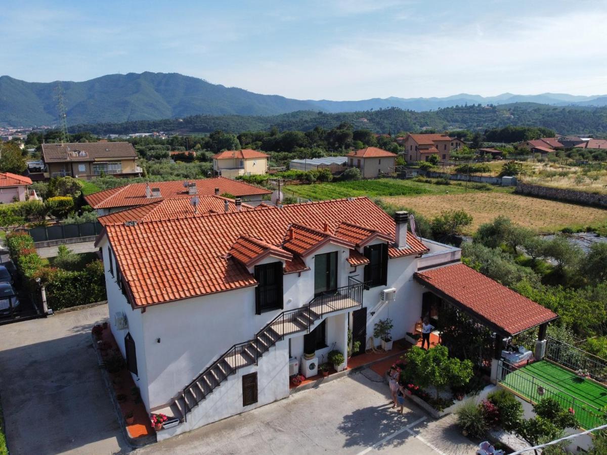 Villa Marco Aurelio Cisano sul Neva Εξωτερικό φωτογραφία